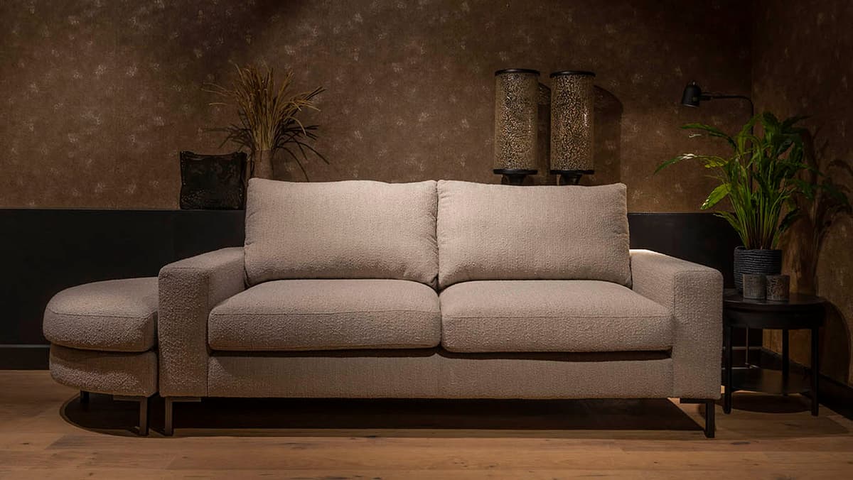 Bank Lausanne - UrbanSofa - 6